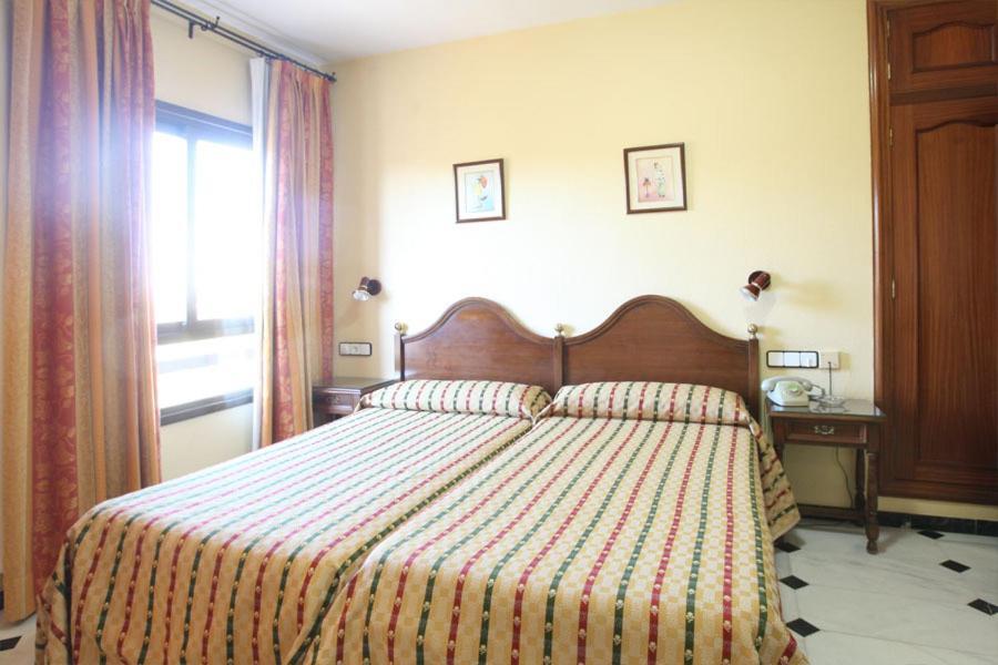 Hotel El Cisne Kordoba Pokój zdjęcie